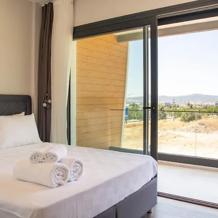 Lovely With Private Pool In Cesme Hotel